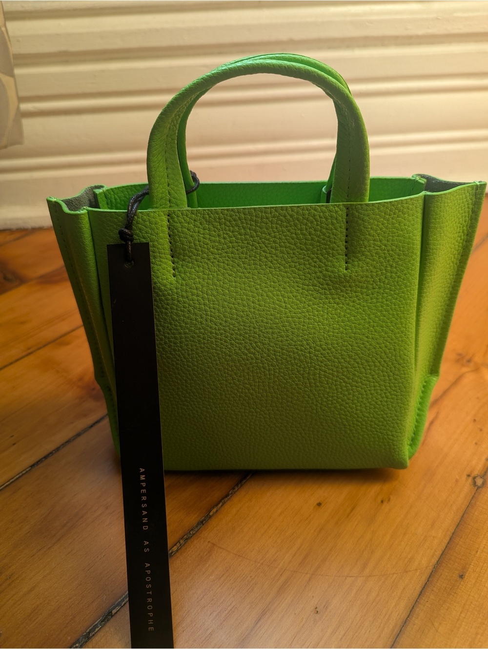 AMPERSAND AS APOSTROPHE MICRO TOTE NEON GREEN LEATHER NWT DUST BAG & STRAP